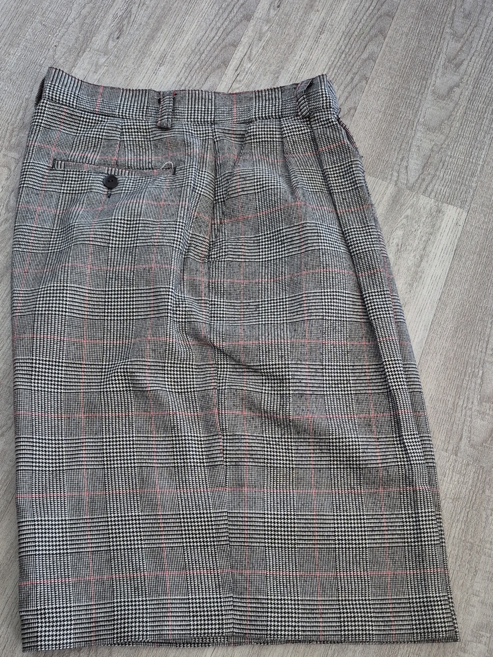 Karen Scott Gray Glen Plaid Shorts with Pink Windowpane